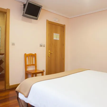 Lagun Etxea Country house Pobes