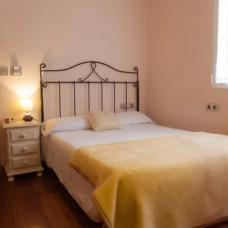 Lagun Etxea Country house *