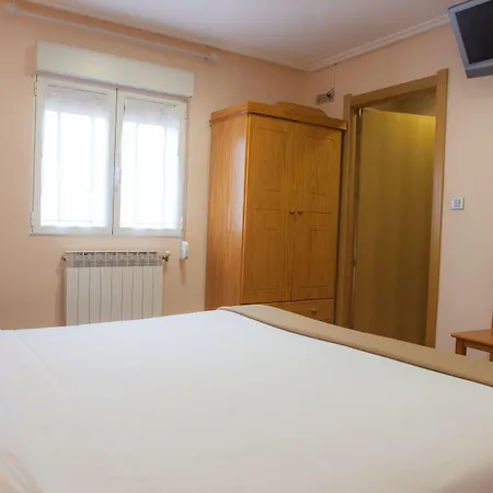 Landhuis Lagun Etxea Pobes