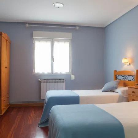 Lagun Etxea Landhuis Pobes