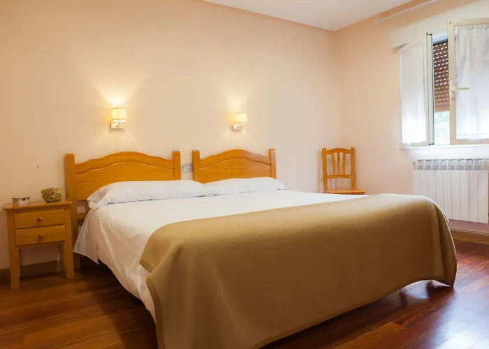 Lagun Etxea Country house Pobes